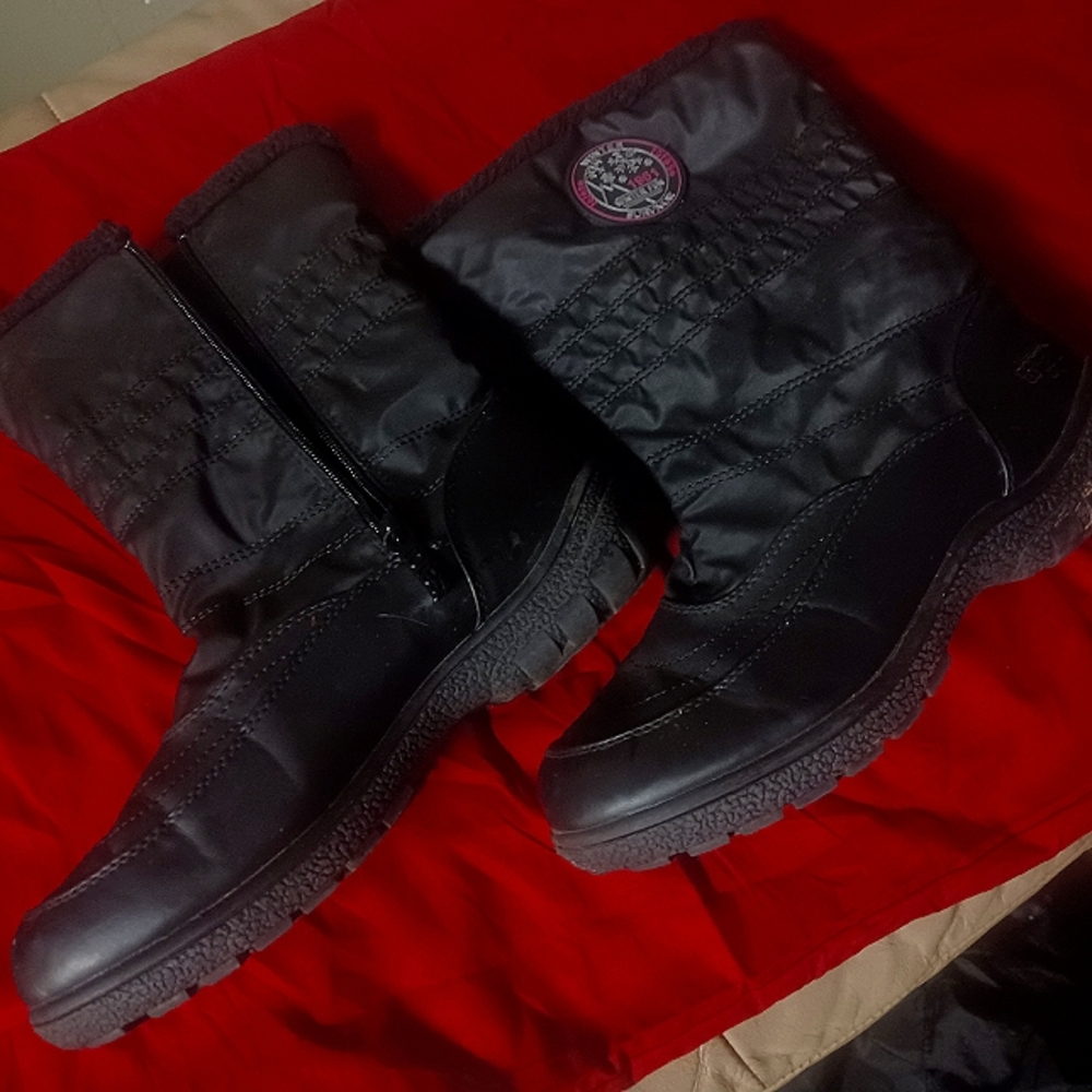 Black boots
